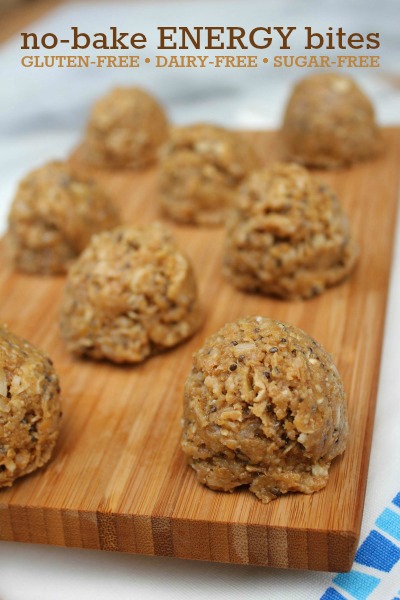 Easy no-bake energy bites recipe -- Make this simple recipe for school lunches and snacks. Can be made gluten-free, dairy-free, and sugar-free!